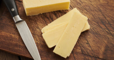 5 Tips To Make Cheese Slicing Safer