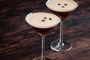 Unleashing the Flavors Creating Exquisite Absinthe Cocktails with Coffee Cream