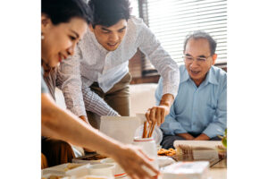 Tingkat Singapore A Culinary Evolution from Tradition to Modern Convenience