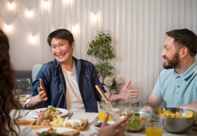 How Mini Buffet and Finger Food Catering Elevate Small Gatherings in Singapore